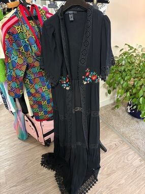FOREVER 21 - Black Crochet Trim Open Kimono